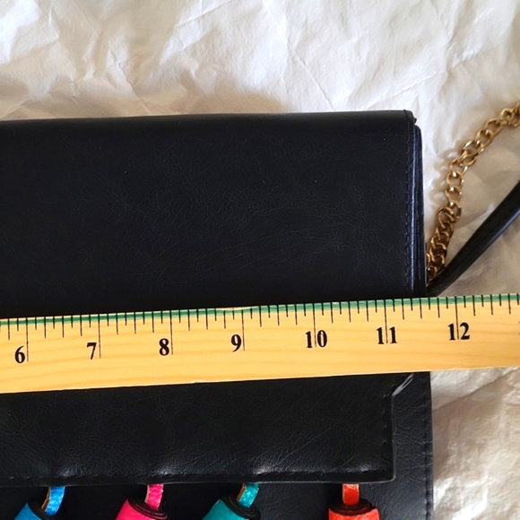 Ladies leather envelope purse, snap closure, zipper pocket inside, tassels - Picture 13 of 15